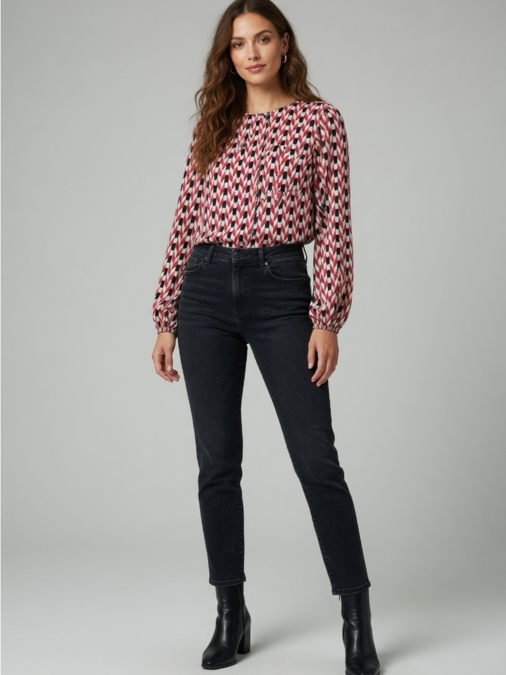 Investments Women’s Pink Multicolor Geometric Blouse Size Medium